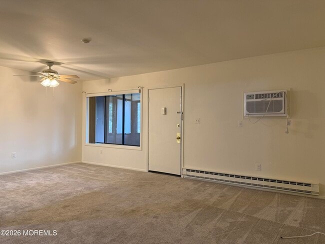 Building Photo - 115 Amberly Dr