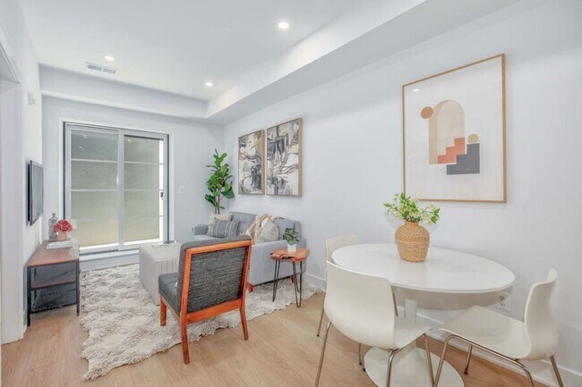 Building Photo - 2310 4th St NE