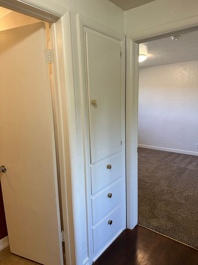 Building Photo - 4 bedroom, 1 bath Country Home for rent!  MOVE IN SPECIAL!