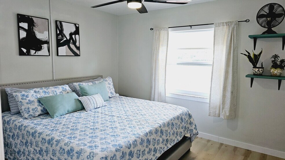 Building Photo - 4793 S Atlantic Ave