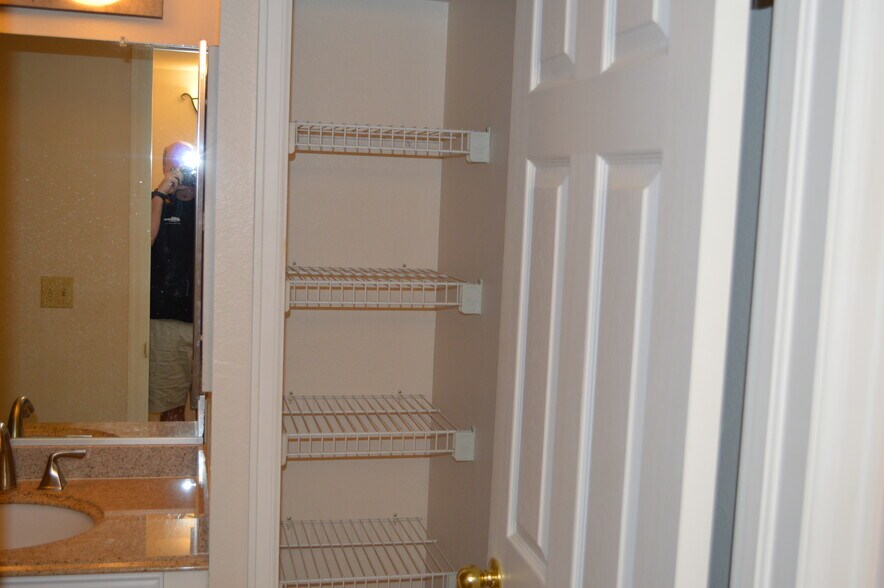 Building Photo - 4678 White Rock Cir