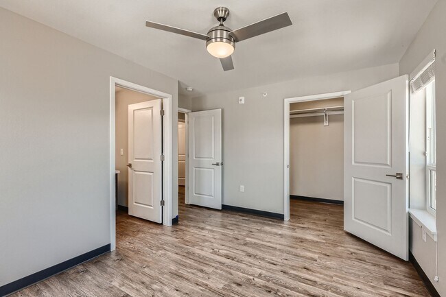 Building Photo - 2-bedroom / 2-bath modern living apartment near Sloan's Lake