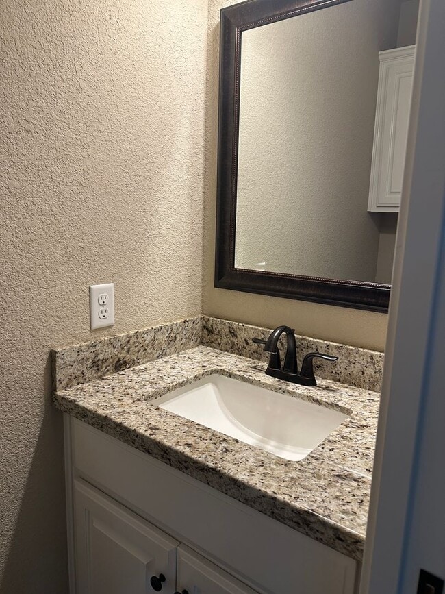 Building Photo - College Station - 4 bedrooms, 2.5 Bathroom...