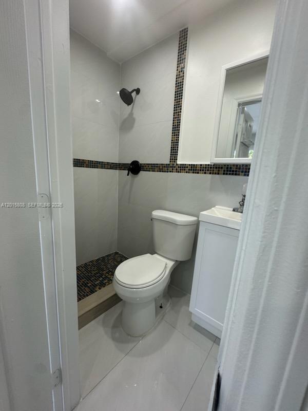 Building Photo - 833 NW 75th St