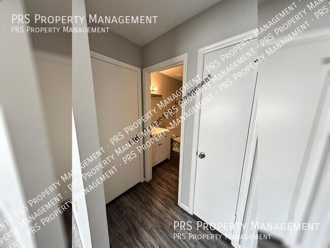 Building Photo - 4645 E Piedmont Rd