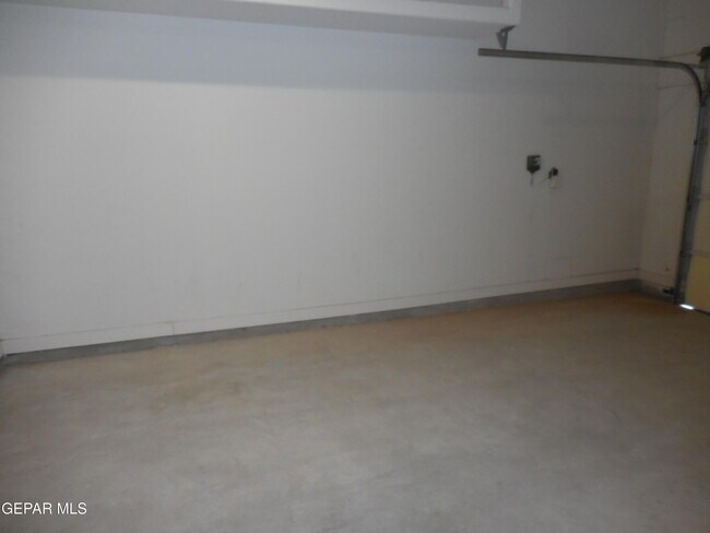Building Photo - 13425 Emerald Crystal Dr