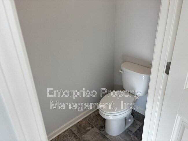 Building Photo - 80 Burr Oak Cv