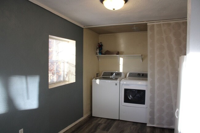 Building Photo - Cozy 2-Bed In Home in Old Colorado City an...