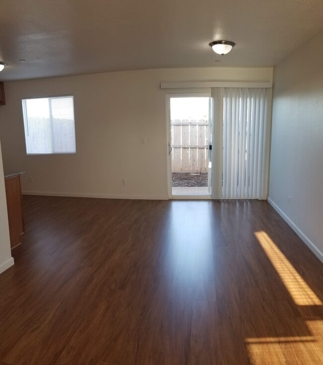 Building Photo - 149 Brookridge Dr