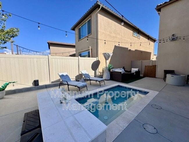 Building Photo - 38572 Rosegate Pl