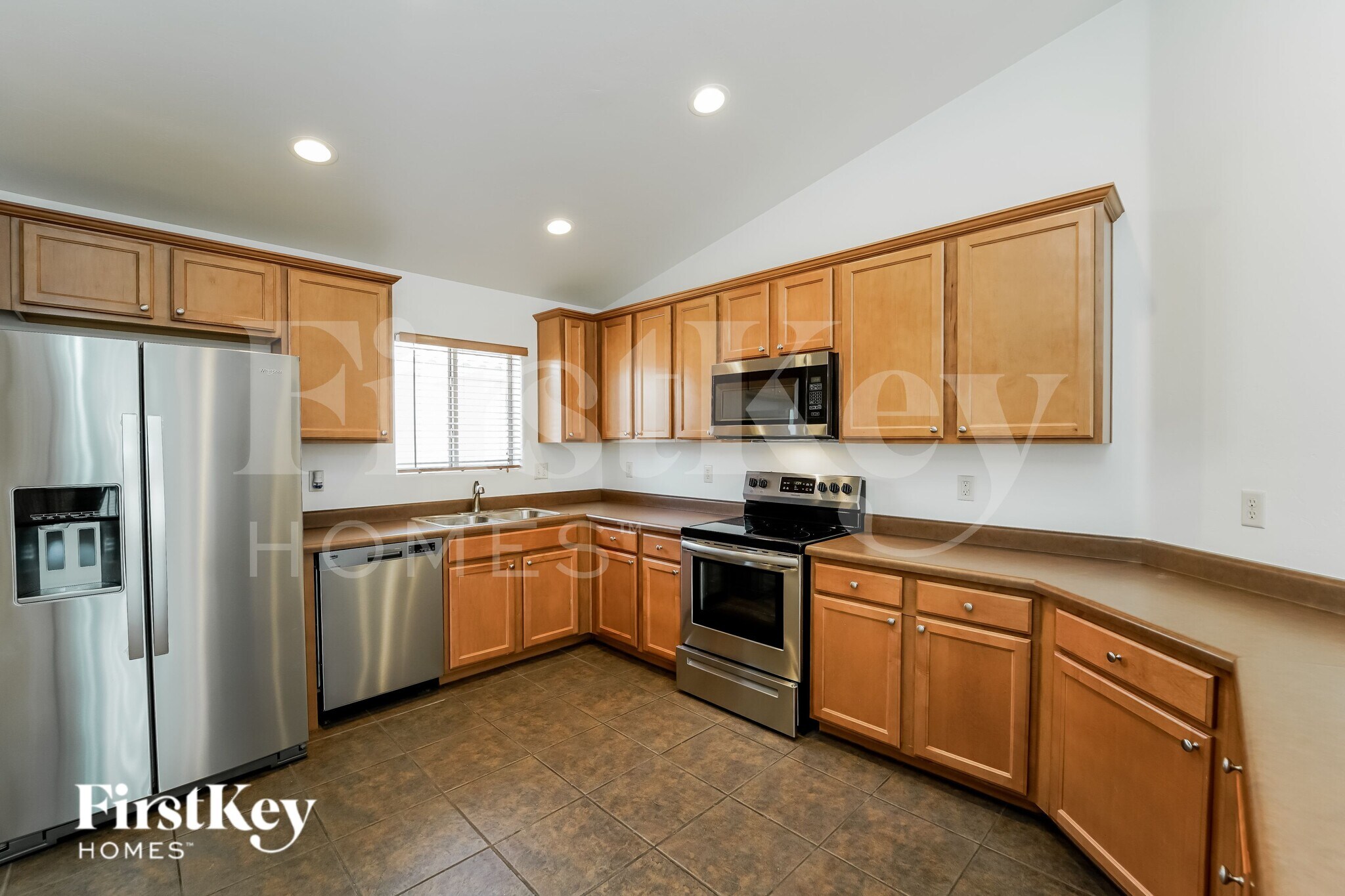 Building Photo - 8711 N Moonfire Dr