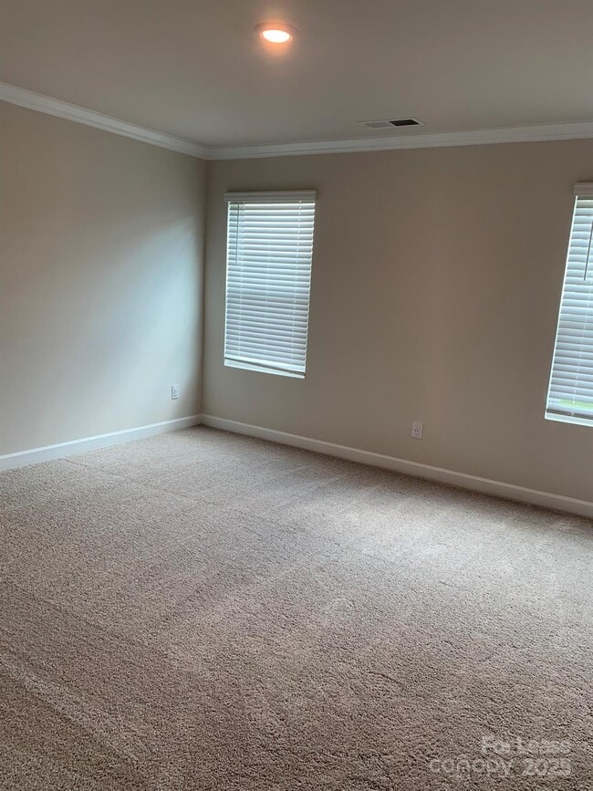Building Photo - 2348 Belterra Dr