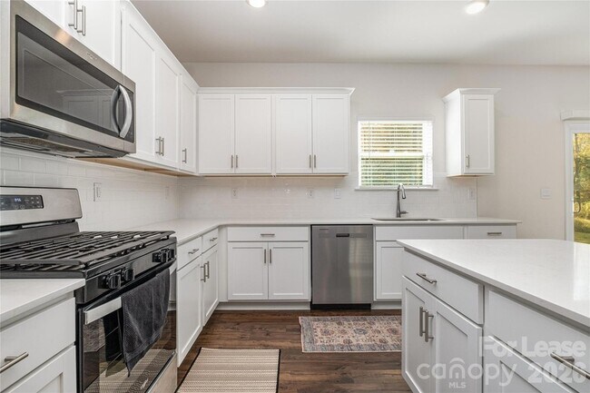 Building Photo - 10759 Adair Wds Dr