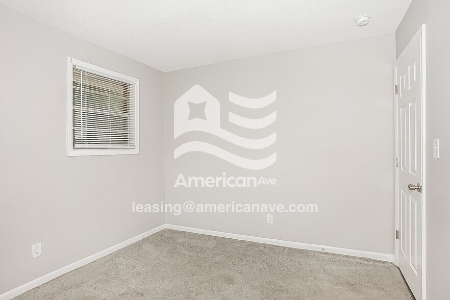 Building Photo - 2106 Vandivere Rd