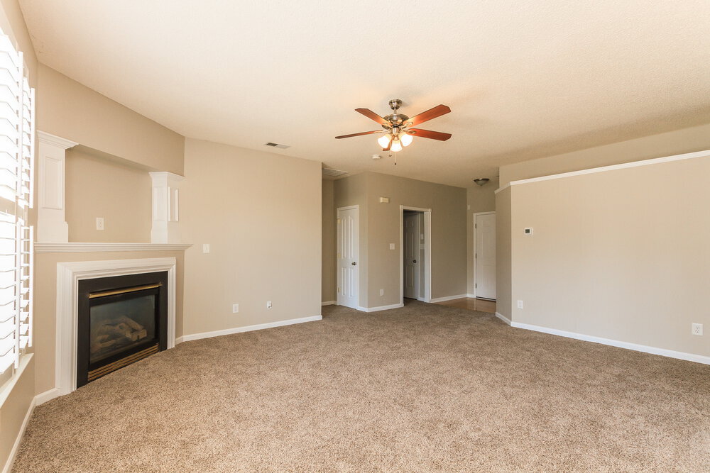 Building Photo - 5811 Briggs Dr