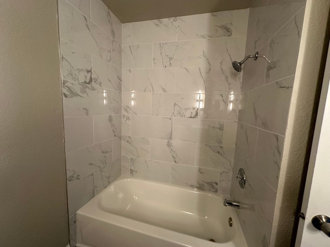 Building Photo - 1160 Tollhouse Rd