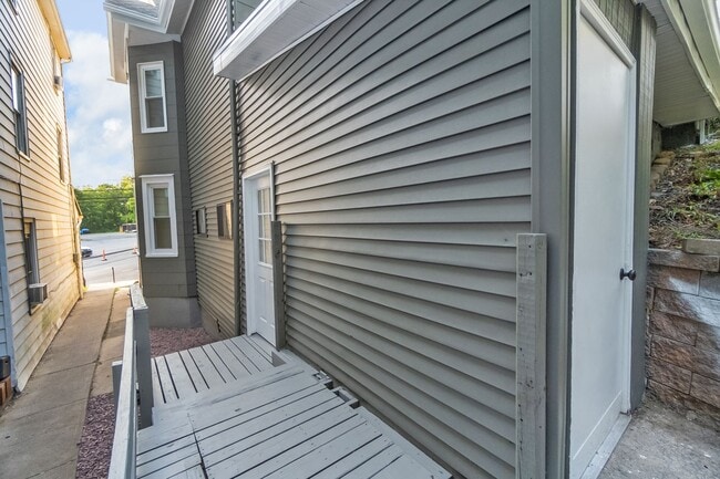 Building Photo - Spacious 3-Bed + Office Home in Slatington — Fresh Floors & Flexible Layout