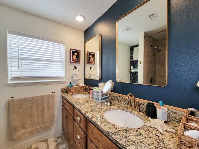 Building Photo - 3735 Hickory Knob Dr