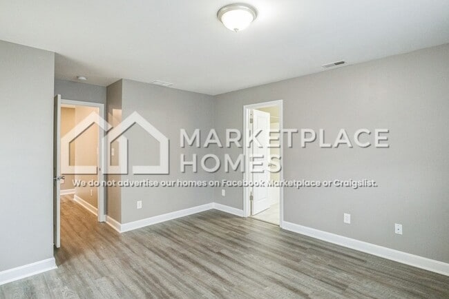 Building Photo - 216 Hendricks Pl