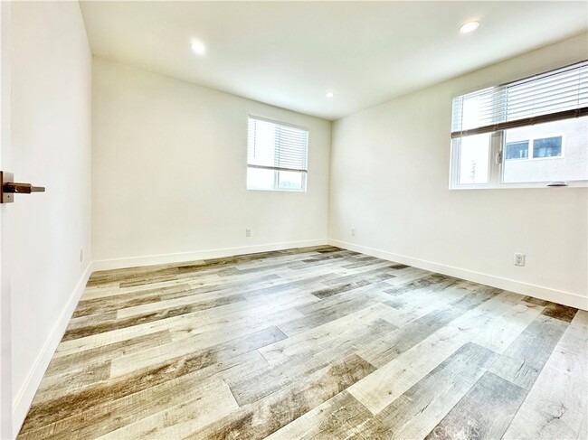 Building Photo - 7443 Troost Ave