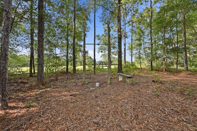 Building Photo - Must-See Country Retreat with Modern Convenience