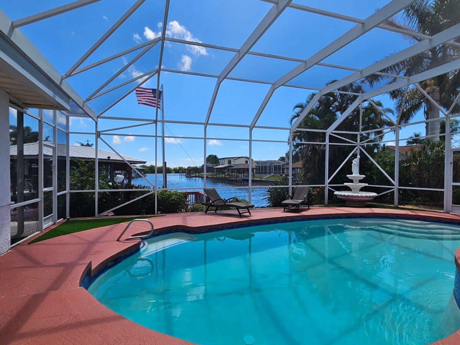 Building Photo - 2330 Sykes Creek Dr