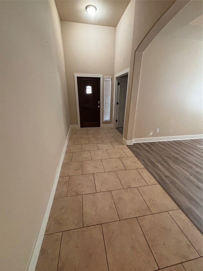 Building Photo - 11702 Eagle Ridge Dr