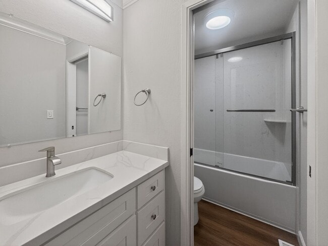 Building Photo - Gorgeous and Completely Remodeled Lower Level Unit with Inside Laundry is Available Now!