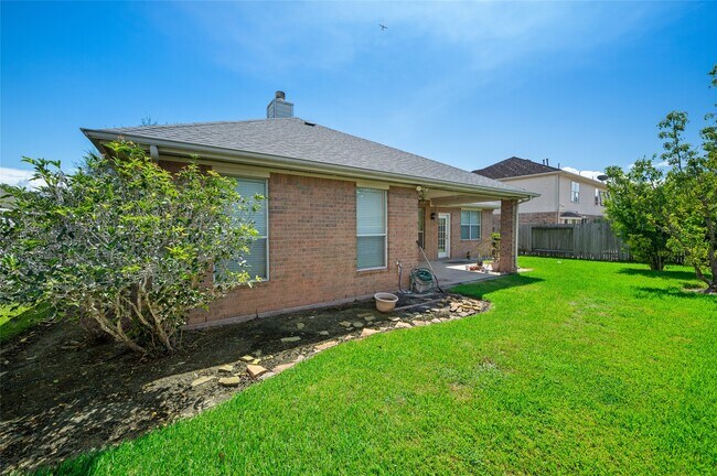 Building Photo - 11402 Bucks Bridge Ln
