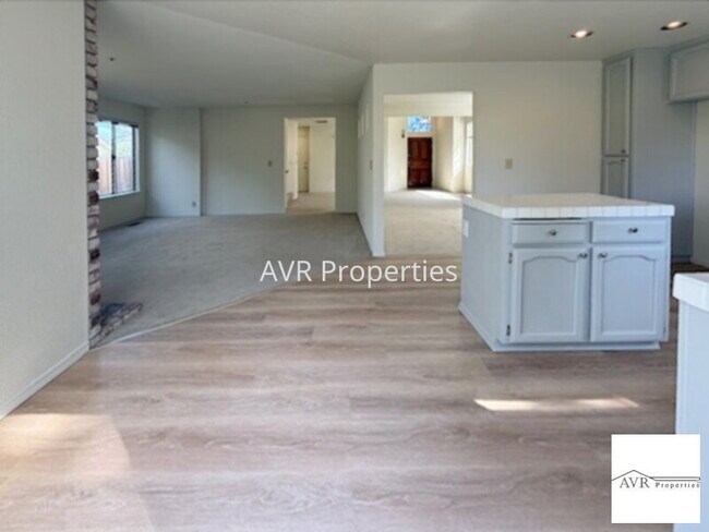 Building Photo - Beautiful Livermore Home Near Bill Clark Park  Available Now