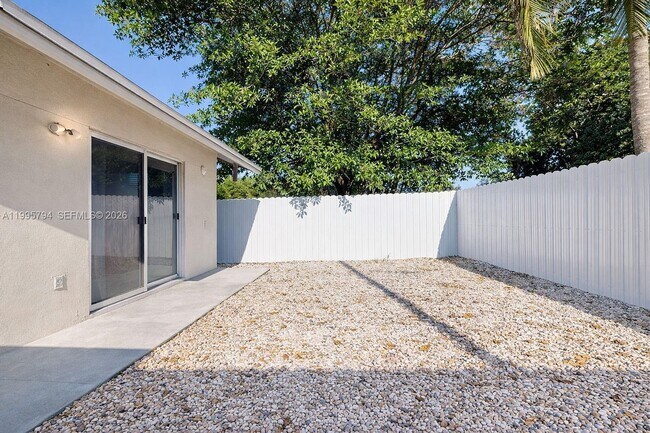 Building Photo - 2436 NW 11th St