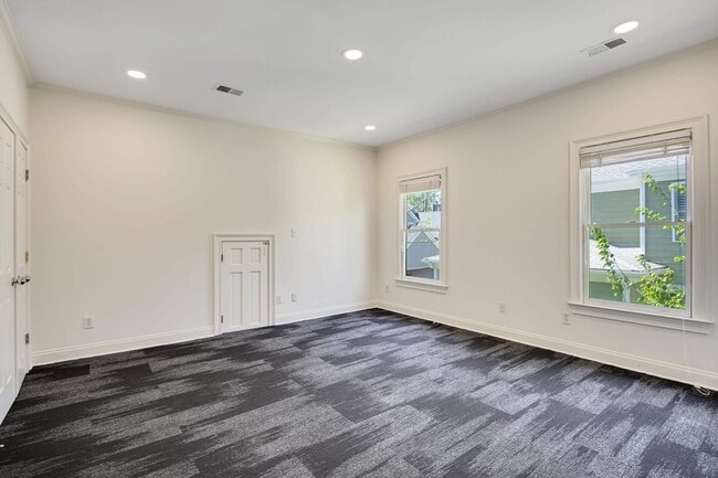 Building Photo - 147 Harbor Point Ln