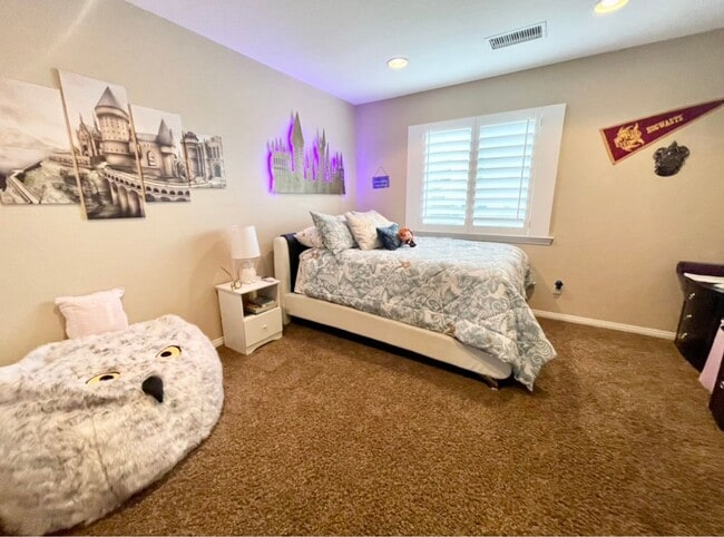 Building Photo - COMING SOON! Fair Oaks 4 Bedroom House for...