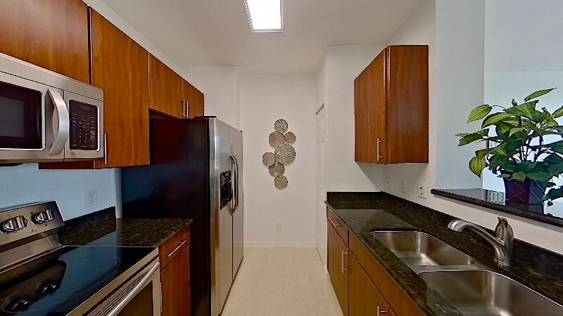 Building Photo - 2421 NE 65th St