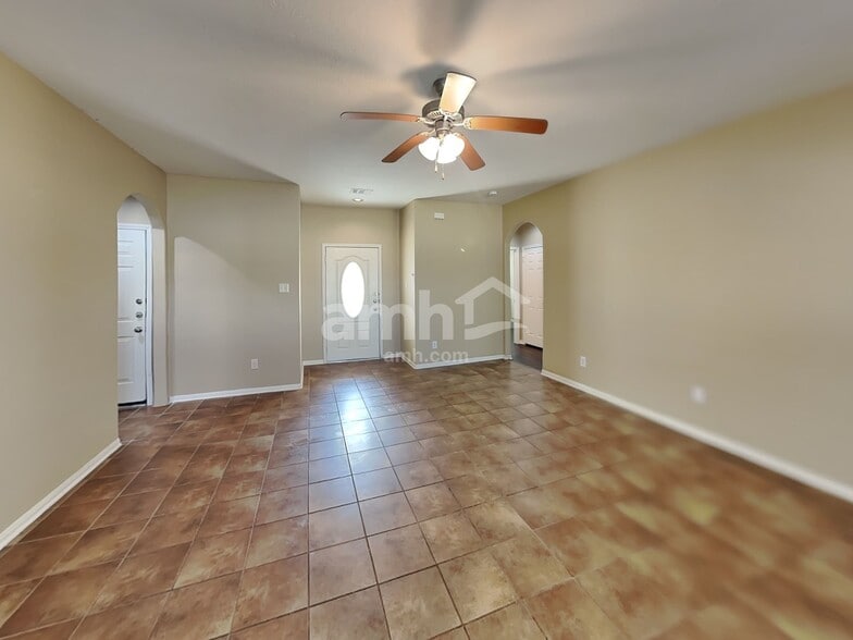 Building Photo - 6627 Ashland Terrace Ln