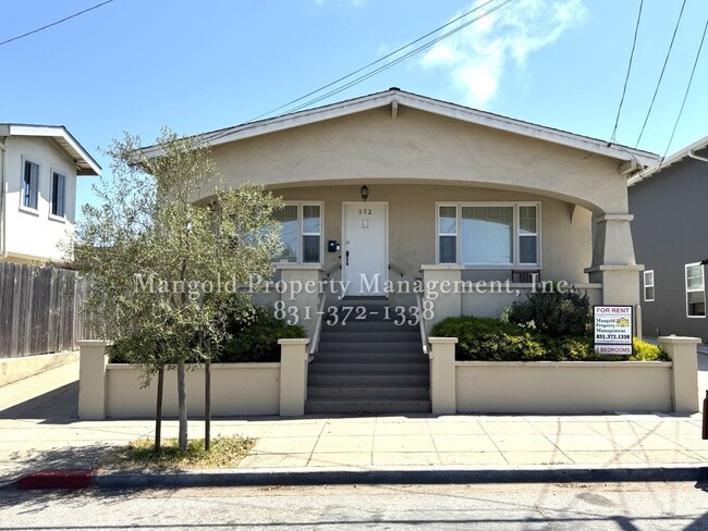 Primary Photo - Spacious 3-Bed, 1.5-Bath Home with Private...
