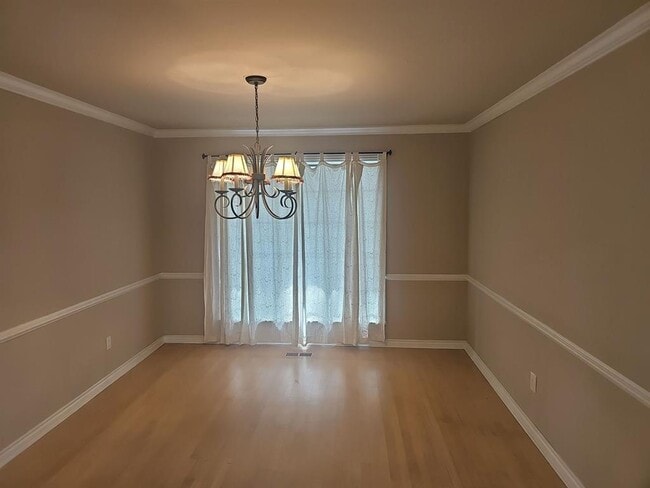 Building Photo - 3300 Choctaw Dr