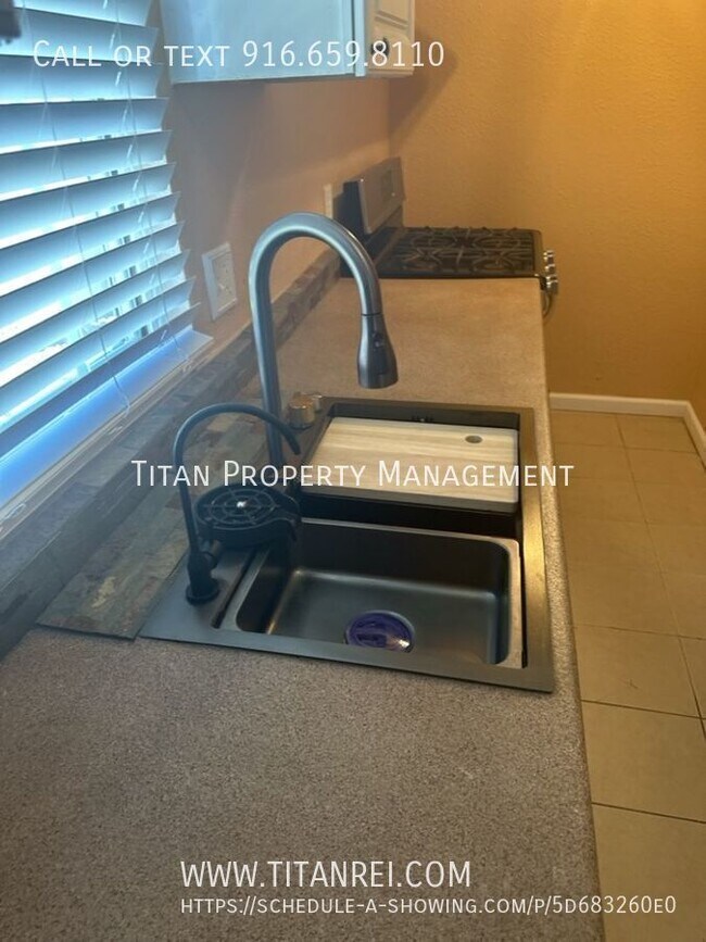 Building Photo - 4121 34th St