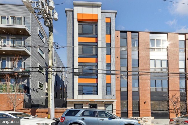 Building Photo - 1615 Poplar St