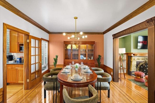 Building Photo - 2216 18th Ave