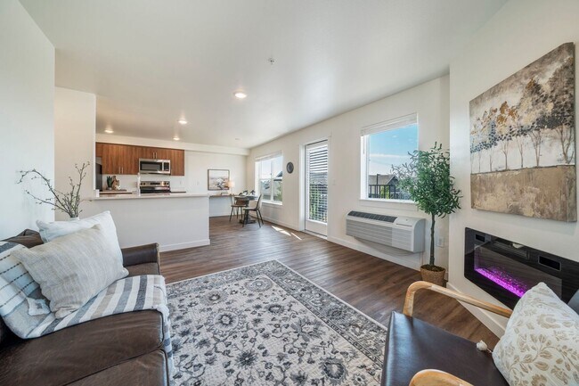 Building Photo - Spring Into Savings: $500 Rent Credit & $5...