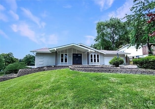 Building Photo - 1631 Fairhills Dr