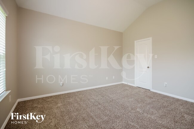 Building Photo - 3811 Hunters Trail