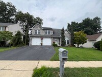 Building Photo - 1036 Meadow Dr