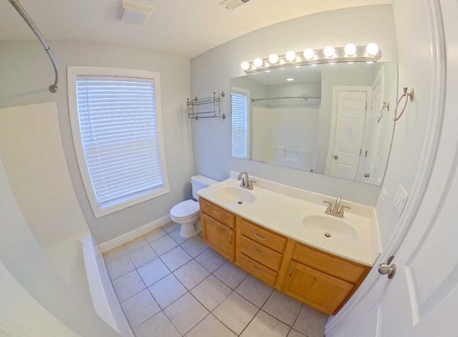 Building Photo - Fenced In Yard + Pet Friendly + Bonus Storage Shed + Stainless Steel Appliances + Washer & Dryer ...
