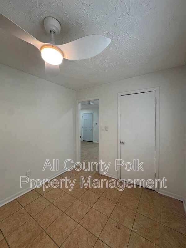 Building Photo - 3020 Galaxy Ln