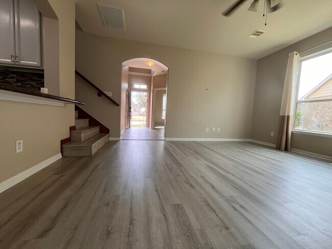 Building Photo - 5803 Dunsmore Bnd Trl