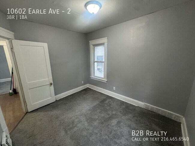 Building Photo - 10602 Earle Ave