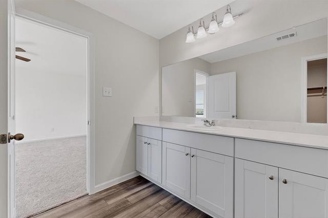 Building Photo - 225 Savannah Wy