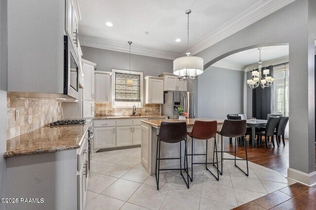 Building Photo - 216 Croft Row